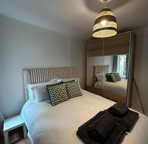 Mary's Place * Cratloe