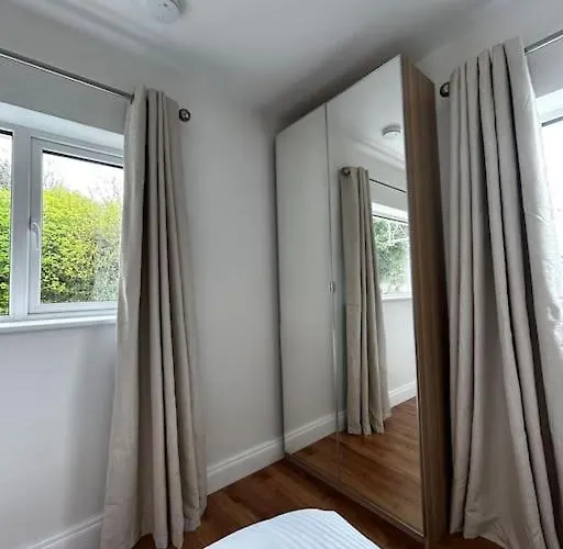 Mary's Place * Cratloe